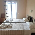 شقة Votsalo Pool Apts كالامي
