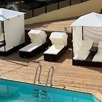 Votsalo Pool Apts شقة كالامي