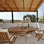Votsalo Pool Apts *