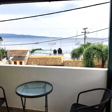 Votsalo Pool Apts *