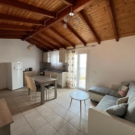 Votsalo Pool Apts * Καλάμι
