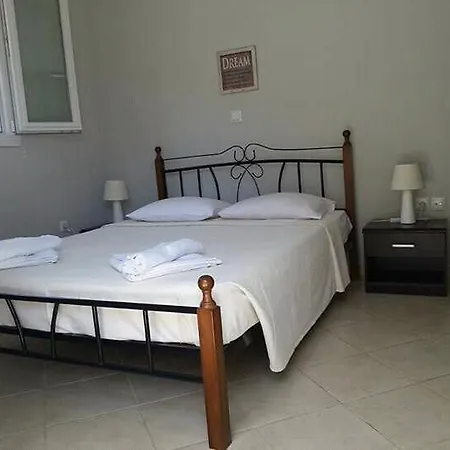 Votsalo Pool Apts Kalami (Corfu)